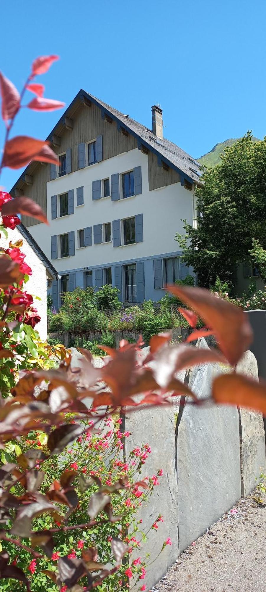 לוז-סן-סובר Chalet Du Doumet - Appart Luz Centre - Parking Et Garage Individuel Ferme - Draps Et Serviettes Inclus מראה חיצוני תמונה